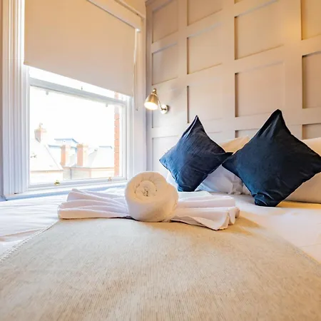 Bright Near Portobello-comfortable Apartment *